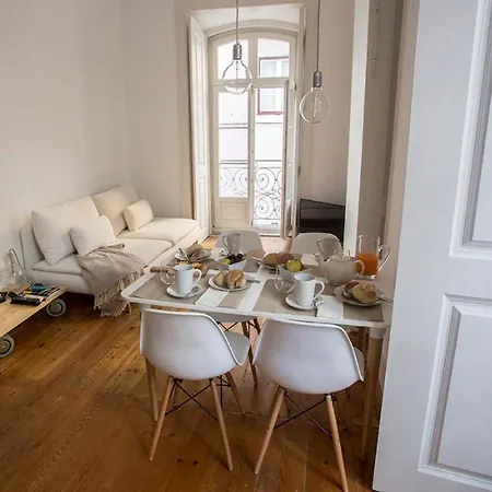 Apartment Bairro Alto 17 *